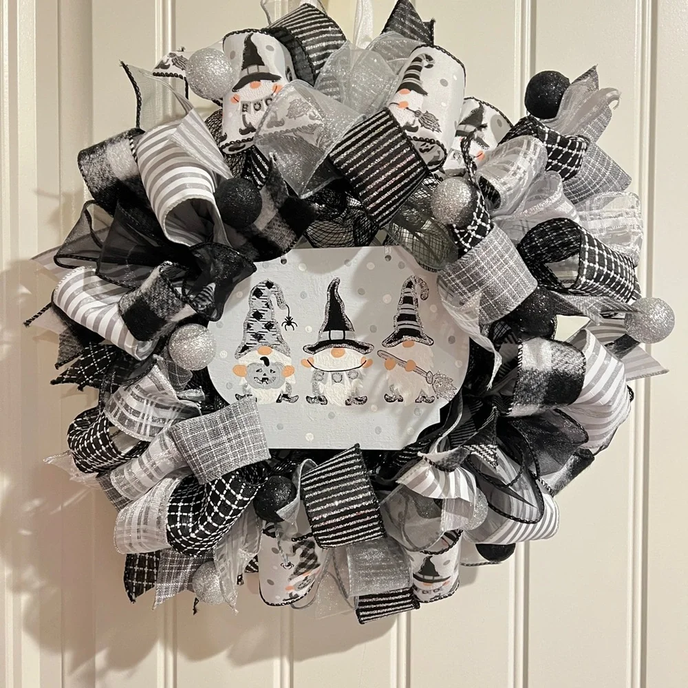13 inch Halloween Ribbon Wreath Black White Gnome MW2